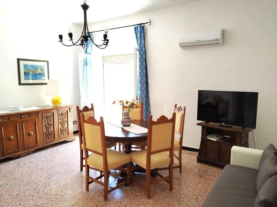 Casa Sissi - Comfort In Centro Ad Alghero, 2 Camere, 2 Bagni Alghero