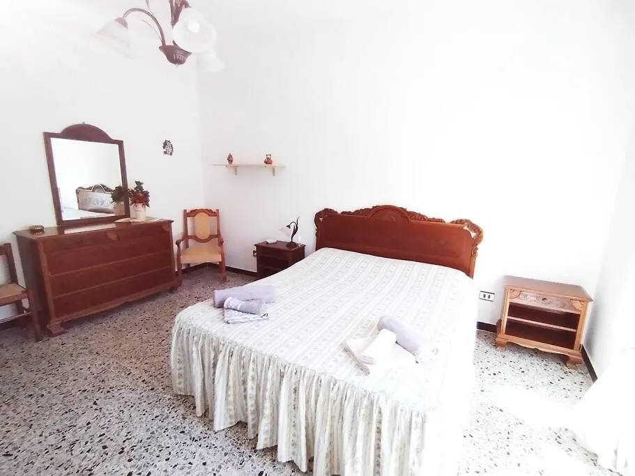 Casa Sissi - Comfort In Centro Ad Alghero, 2 Camere, 2 Bagni Italy