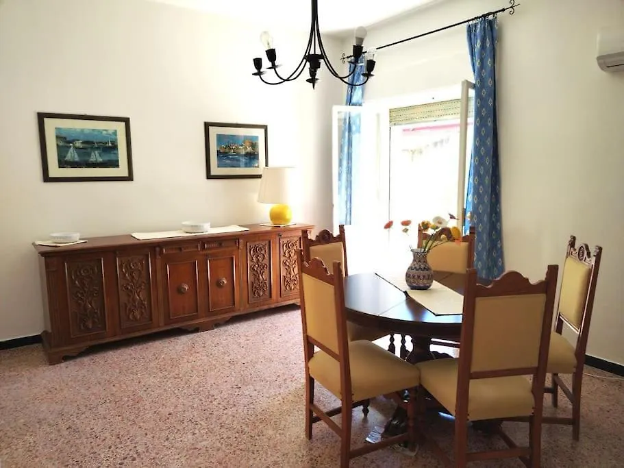 Casa Sissi - Comfort In Centro Ad Alghero, 2 Camere, 2 Bagni 0*, Alghero Italy